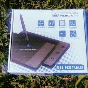 Huion USB Pen Tablet 2048 pressure levels